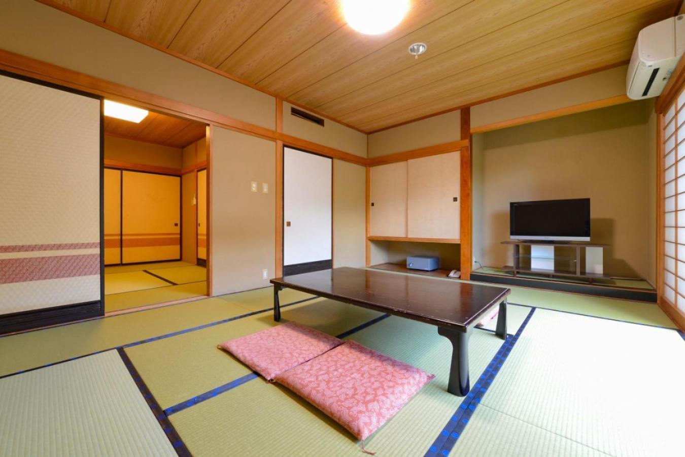 Hotel Ooedo Onsen Monogatari Shinshu Kakeyu Ueda Pokoj fotografie